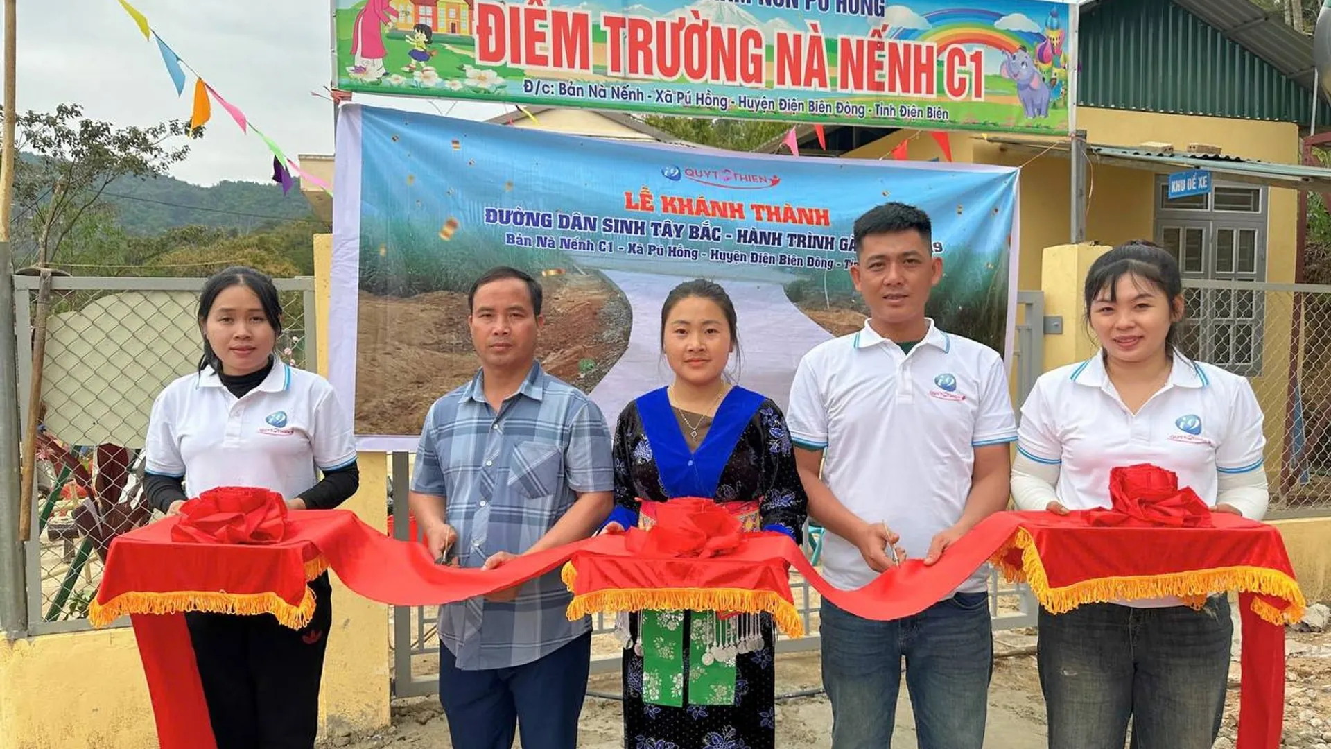 Hình ảnh cộng đồng 7clubs sôi động tương tác trực tuyến