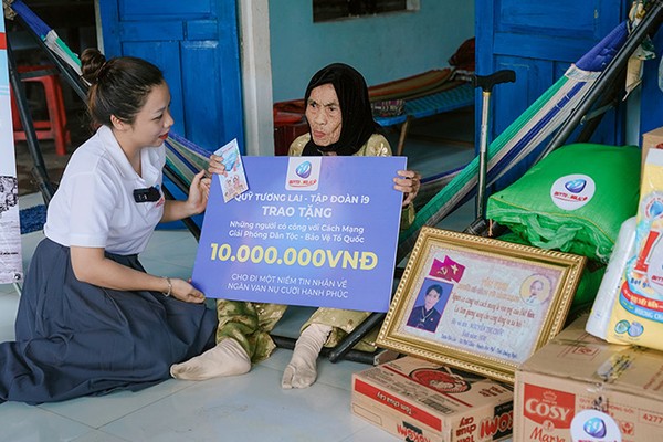 Hình ảnh nhóm hỗ trợ cộng đồng